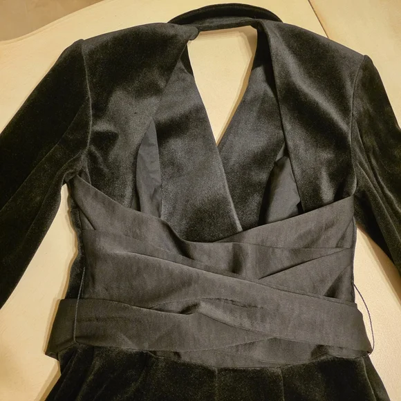 Express Velvet Open Back Blazer Romper | Sexy Formal Date Night 🖤✨Size 2. - Picture 8 of 10